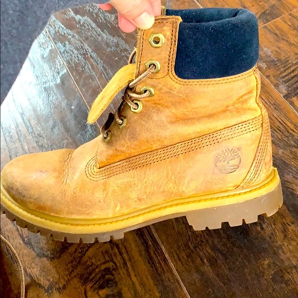 Timberland boots 🥾 - Picture 3 of 4